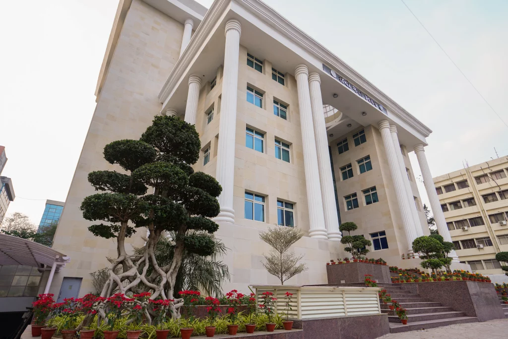 public-building-new-3